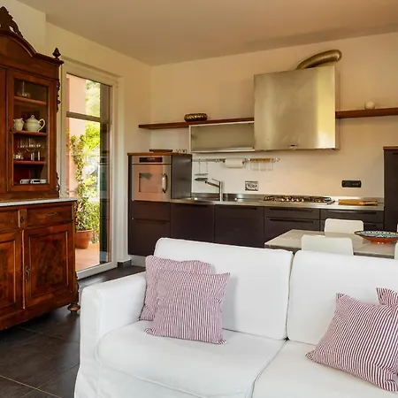 Bellissima Casa Con Vista E Piscina Privata * La Spezia